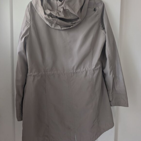Michael Kors Fashion Rain Jacket, Khaki Color, Size Medium - Picture 2 of 2